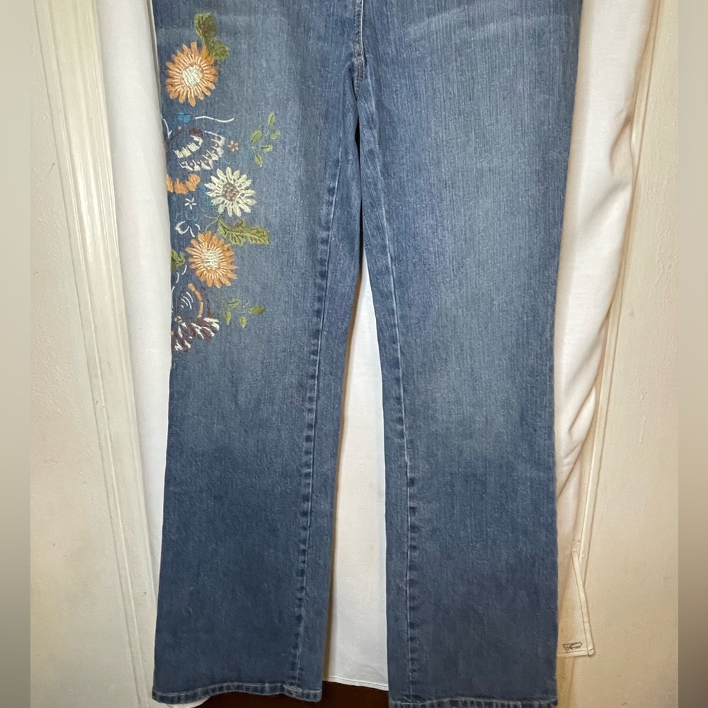 INC International Concepts Blue Studded Jeans w/ Orange White Embroidery Size 8 - Picture 3 of 12